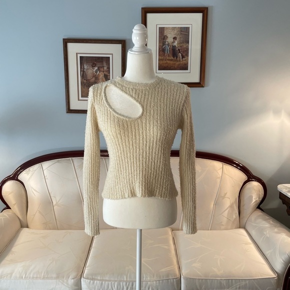New Zara Textured Light Beige Sweater - Picture 2 of 14